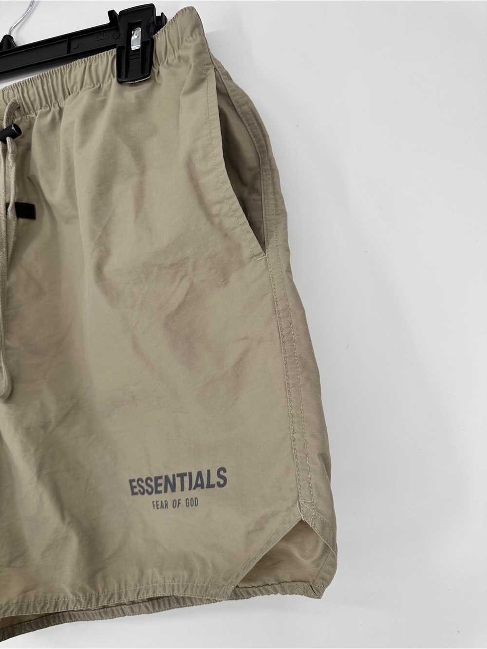 ESSENTIALS Shorts - Picture 5 of 7